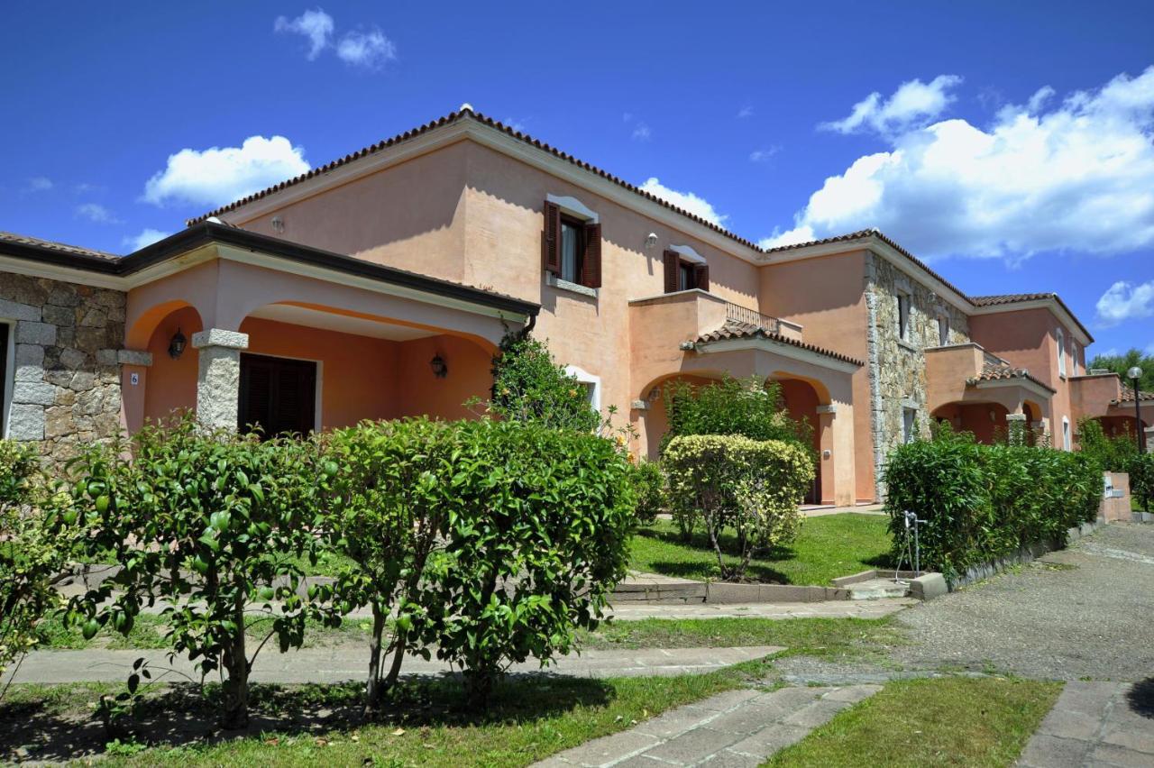 Residence Stella Marina San Teodoro  Bagian luar foto